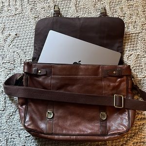 Fossil messenger laptop leather bag